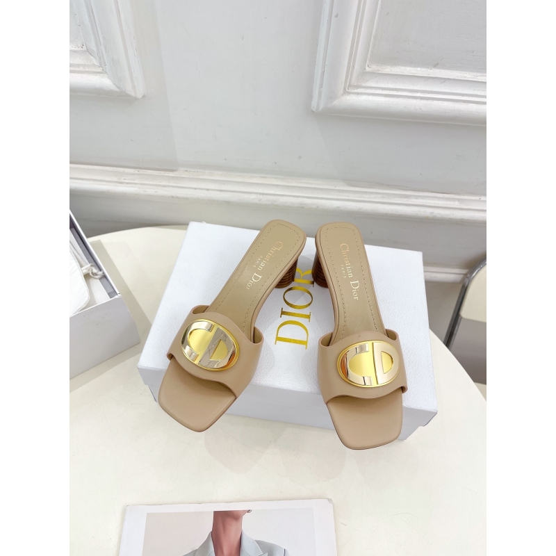 ch**an D*or slippers